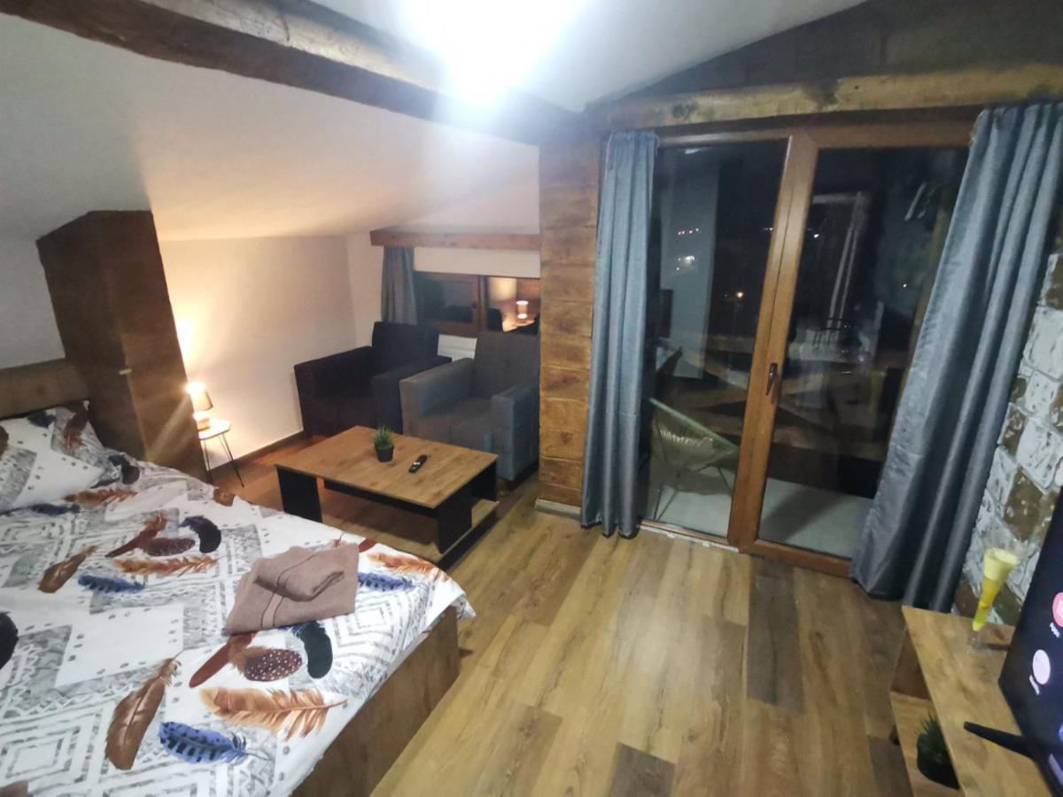 Ana-mavrovo Apartment *